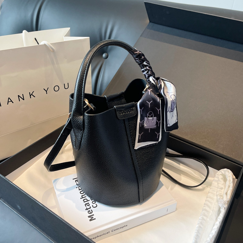 Czerwone torby na ramię i cros – Luxury Bags On Sales recenzja i cena